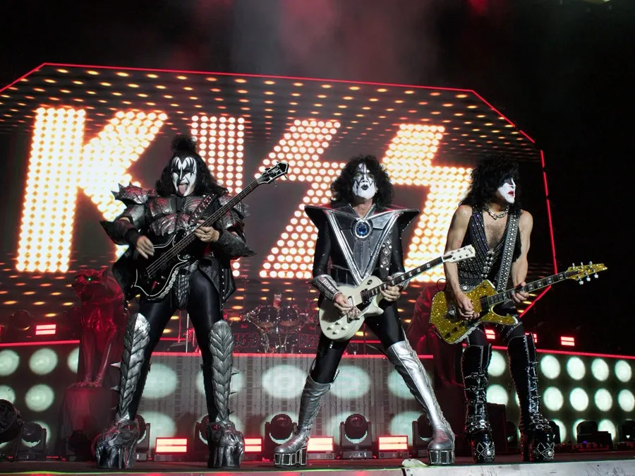 Imagen de archivo de la banda estadounidense KISS durante su concierto en el Rock Imperium Festival, en Cartagena, Murcia. EFE/ Juan Carlos Caval