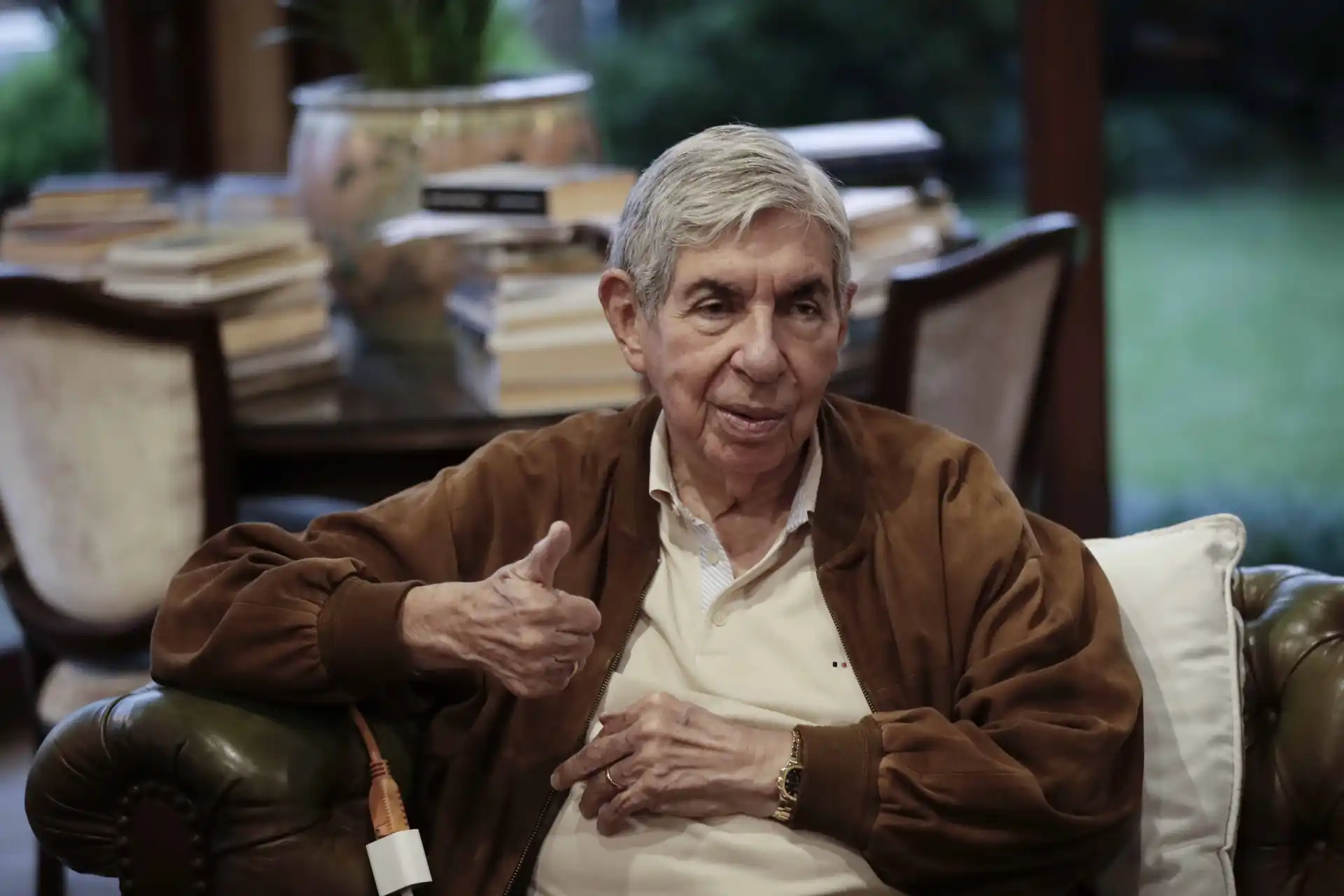 El expresidente de Costa Rica y Premio Nobel de la Paz, Óscar Arias, habla en una entrevista con EFE, en San José (Costa Rica). EFE/ Jeffrey Arguedas