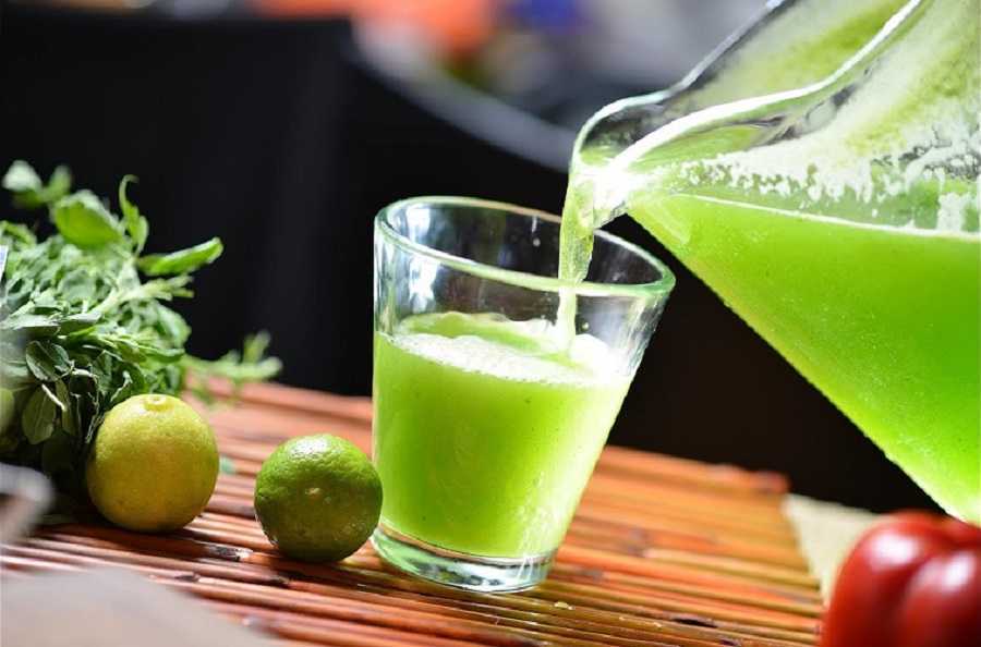 Agua de alfalfa: prepara esta bebida y aprovecha sus beneficios