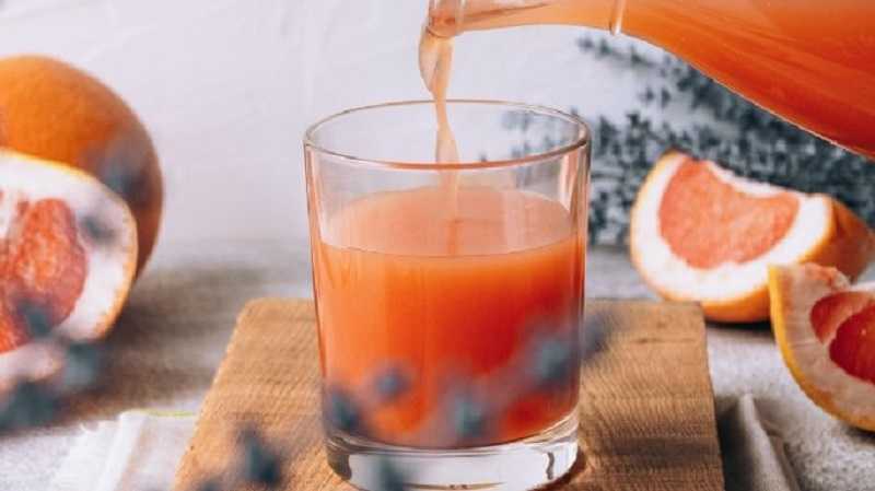 Jugo de toronja y apio: sírvelo en el desayuno y baja de peso