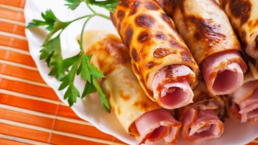 Rollitos de avena rellenos de jamón y queso: así se preparan