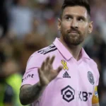 Lionel Messi, delantero estrella del Inter Miami, fue registrado al celebrar un gol en un partido de la MLS, en el BMO Stadium, en Los Angeles (CA, EE.UU.). EFE/Phillip Kim