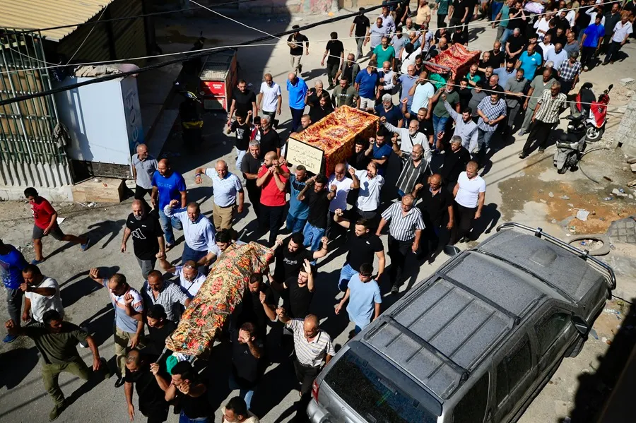 Funeral de alguna de las víctimas de los ataques israelíes en Sidón, sur del Líbano. EFE/EPA/STR