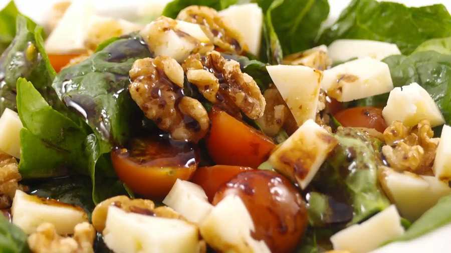 Ensalada de pera con queso y nuez: así se prepara esta rica receta