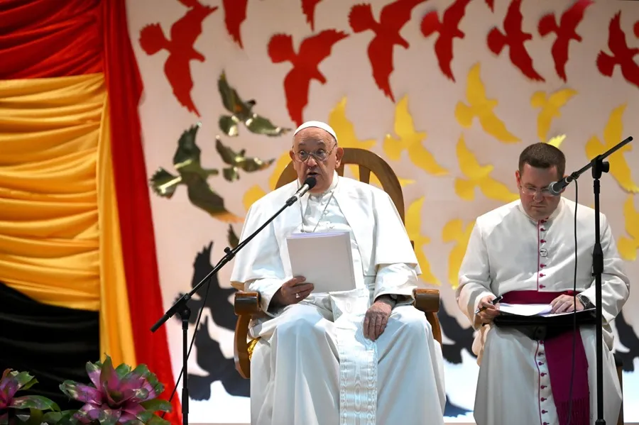 El papa Francisco, este sábado en Port Moresby. EFE/EPA/Alessandro Di Meo