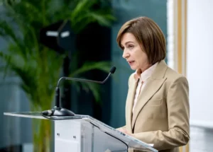 La presidenta de Moldavia, Maia Sandu, en las elecciones para el referendo para la adhesión a la UE. EFE/EPA/Dumitru Doru