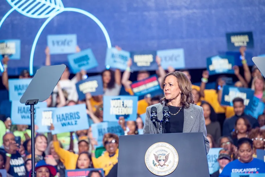 La aspirante a la presidencia de EEUU, Kamala Harris, durante un mitin hoy en Atlanta, Georgia. EFE/EPA/Andi Rice