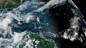 Fotografía satelital cedida por la Oficina Nacional de Administración Oceánica y Atmosférica (NOAA) a través del Centro Nacional de Huracanes (NHC) estadounidense. EFE/NOAA-NHC