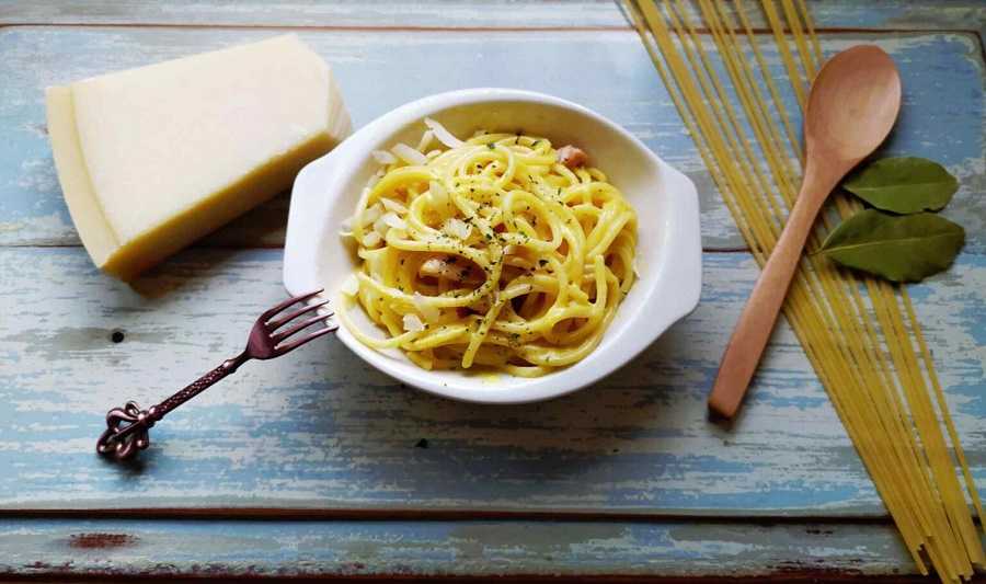Pasta carbonara sin nata: prepara este delicioso plato
