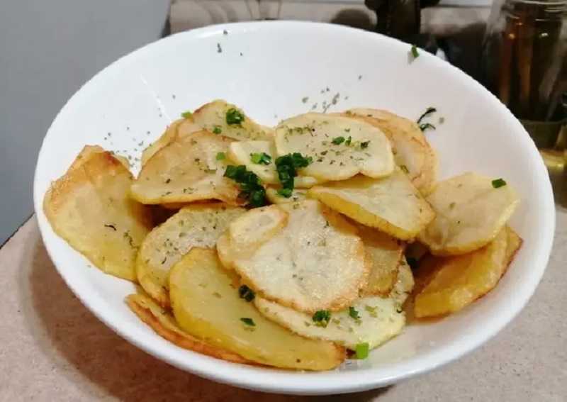 Papas crujientes con perejil: así puedes preparar esta rica receta