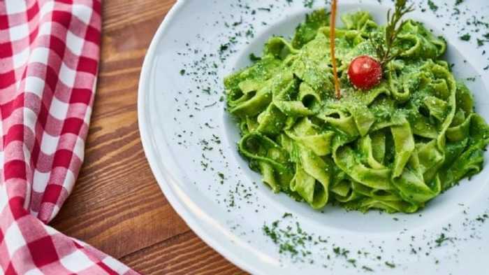 Tallarines al pesto