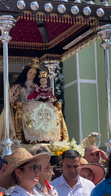 Barquisimeto recibe a su Divina Pastora