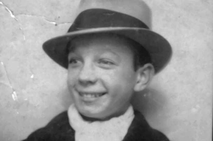 Piazzolla, el niño que casi pierde la vida por tocar con Carlos Gardel