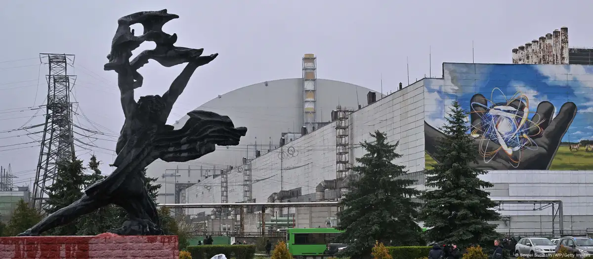 Vista del contenedor que cubre la unidad del reactor nº 4 de la central nuclear de Chernóbil (imagen de archivo)