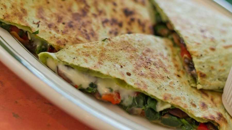 Quesadillas de espinacas: deliciosas para un desayuno en familia