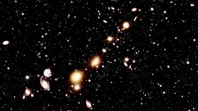 La fuerza que separa a las galaxias no se está comportando como debería.