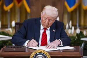 Qué es el parole humanitario que Trump revocó