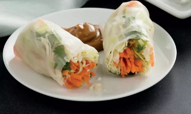 Spring rolls vegetarianos: así se prepara
