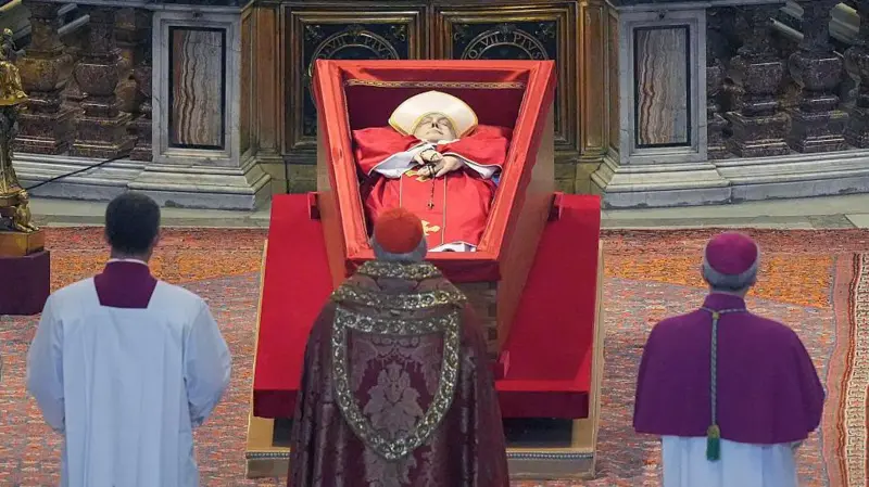 El féretro del papa Francisco estará en la Basílica de San Pedro tres días.