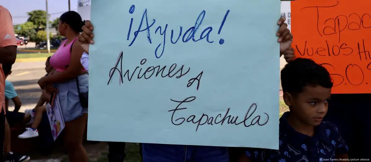 Las protestas para exigir vuelos humanitarios para regresar a Venezuela se han repetido en Tapachula (Chiapas, México) en las últimas semanas.Imagen: Jose Torres/Anadolu/picture alliance