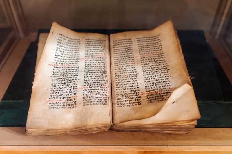 Quién escribió la Biblia