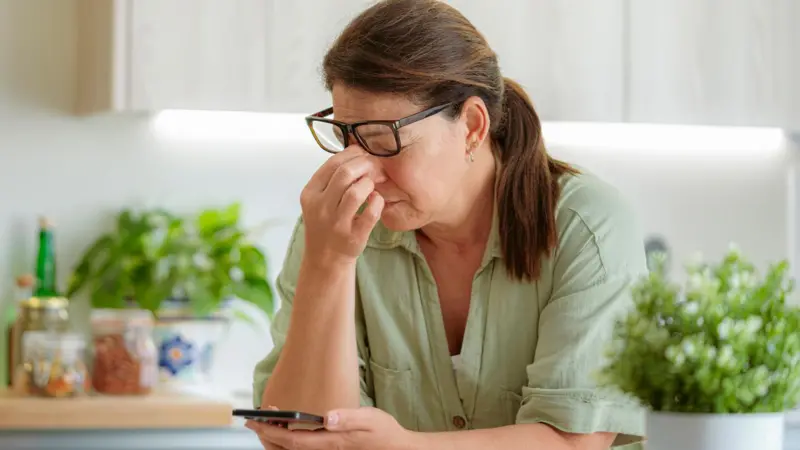 Con la pandemia, aumentaron las enfermedades oculares por el uso excesivo de las pantallas.