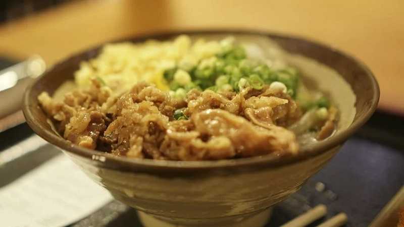 Ensalada de atún con arroz
