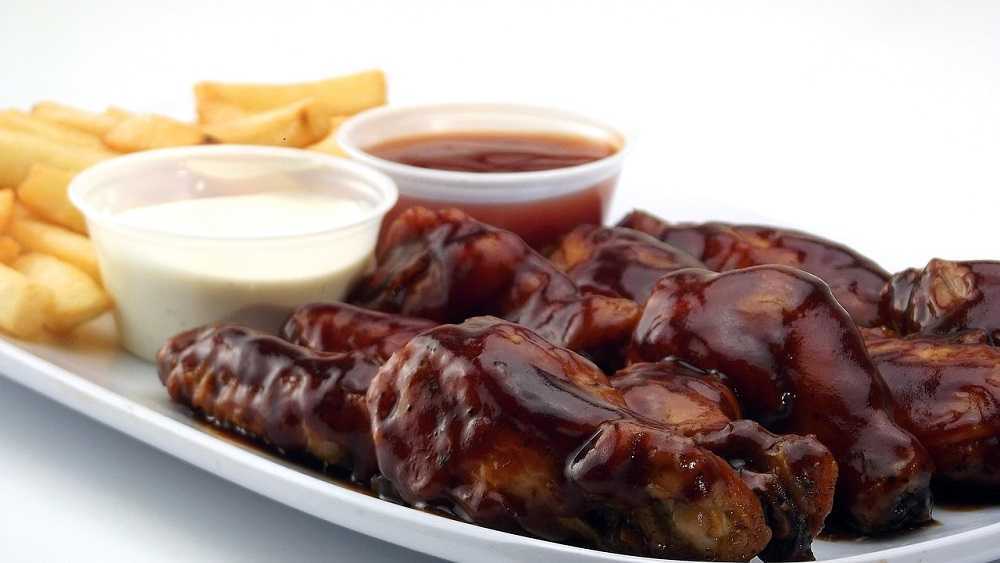Alitas de pollo con BBQ casera para chuparse los dedos