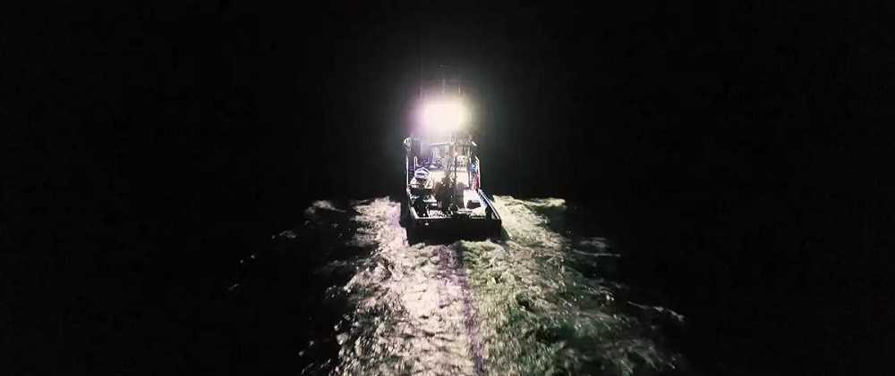 ¿Asfixiados por la UE? Los últimos pescadores con caña