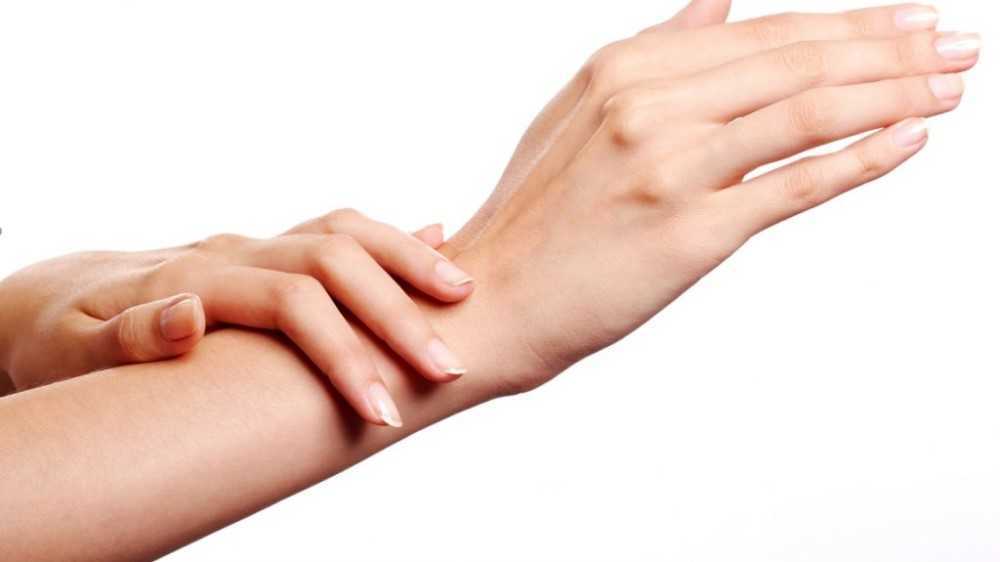 Rejuvenece tu piel y tus manos con estos consejos de belleza