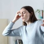 Sentir mareo al levantarse no es normal