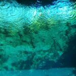 ¿Qué se oculta bajo el agua?