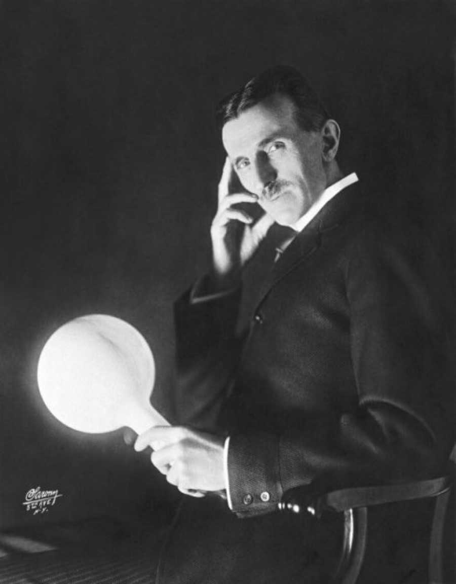 Nikola Tesla: el visionario que inventó nuestro futuro