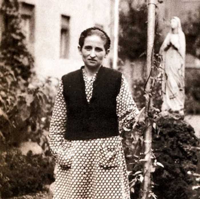 Nuestra Señora Rosa Mística
