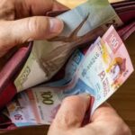 Por qué los latinos no ahorran en el banco