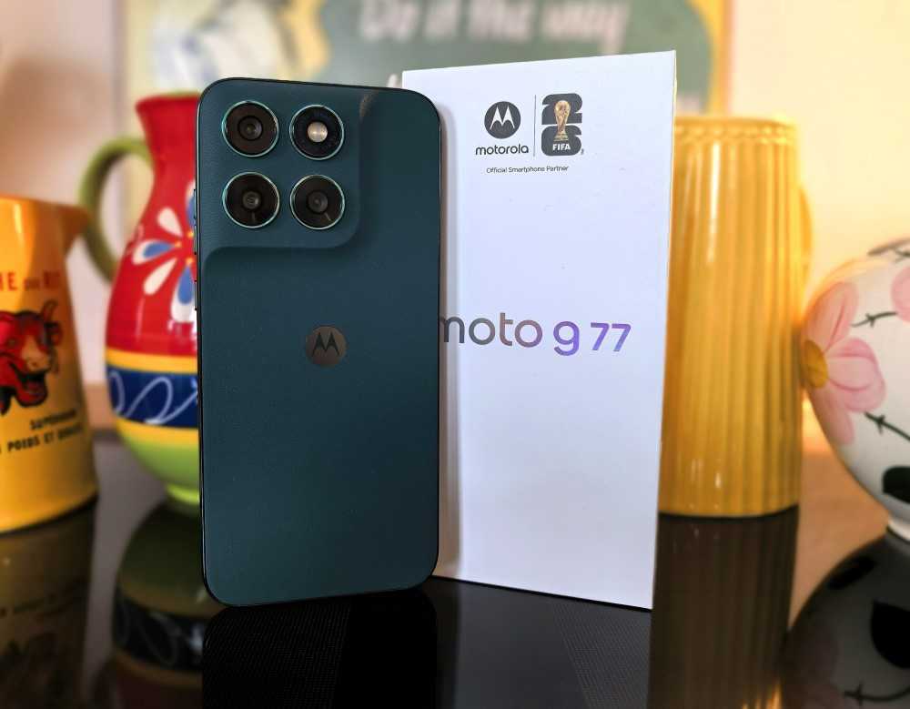 Unboxing del moto G77: Más interesante de lo que esperaba
